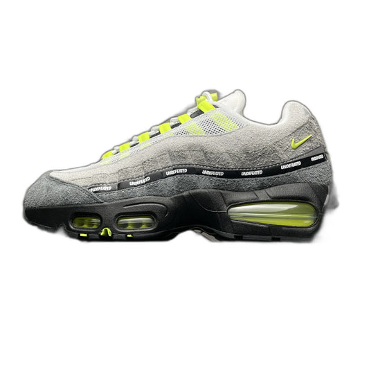 UNDEFEATED × Nike Air Max 95 SP "Neon"
