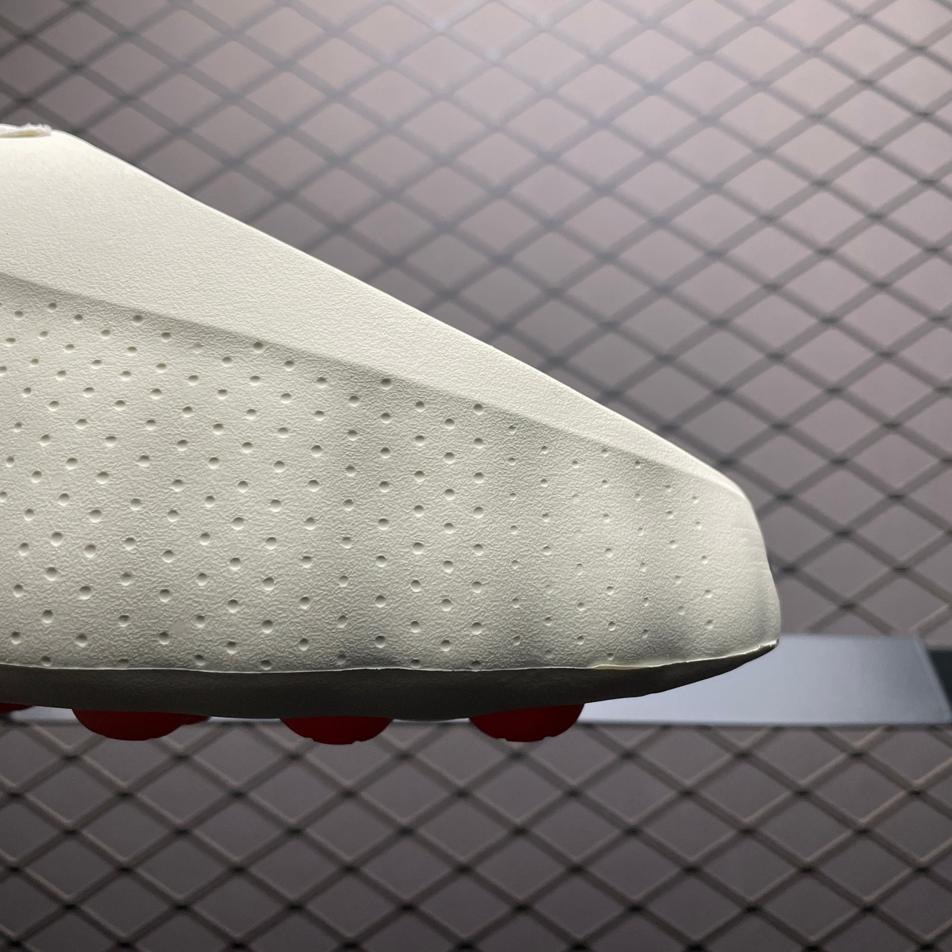 Nike Mind 001 Mules "Light Bone/Hyper Crimson"