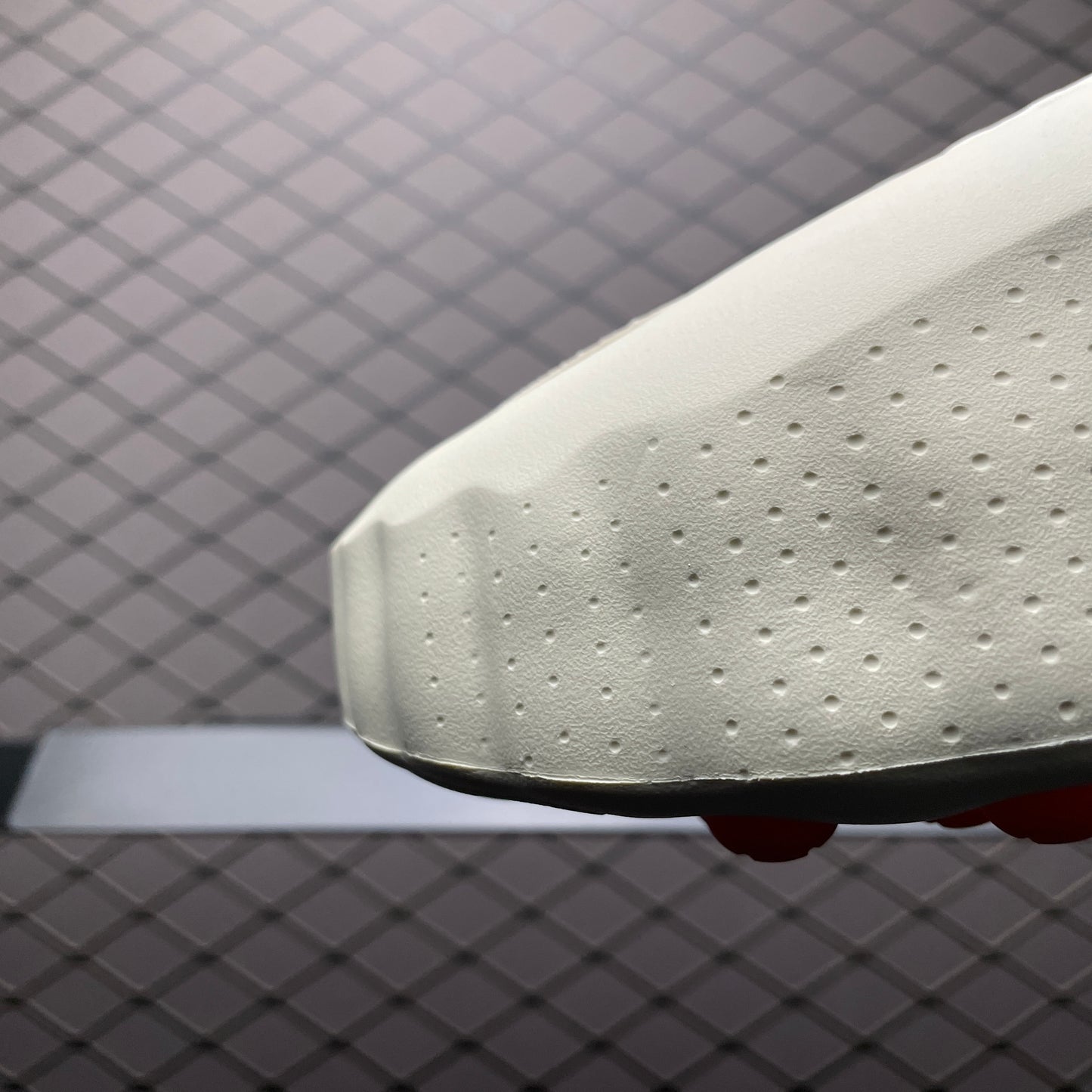 Nike Mind 001 Mules "Light Bone/Hyper Crimson"