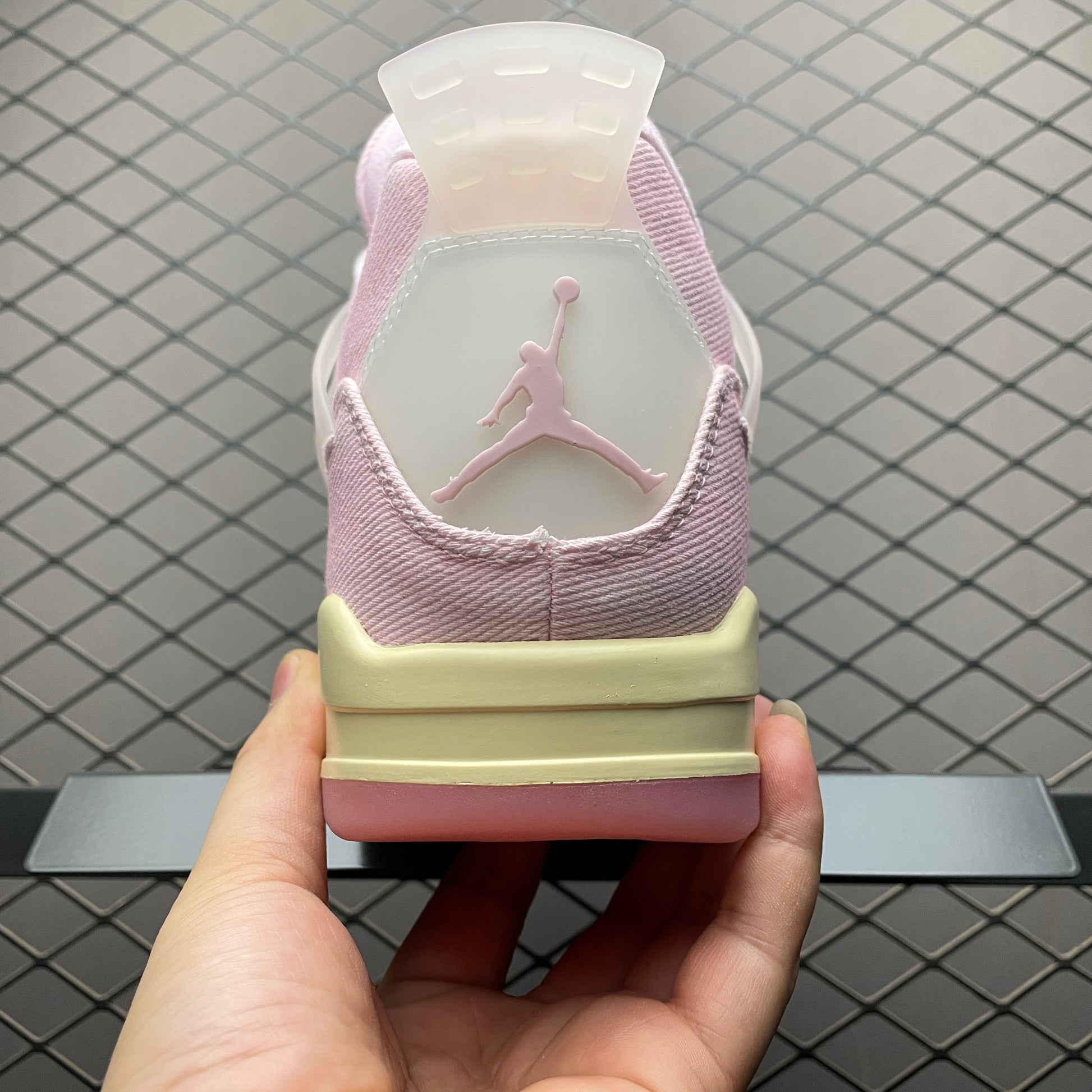 Nike Women's Air Jordan 4 Retro "Pearl Pink/Iced Carmine"