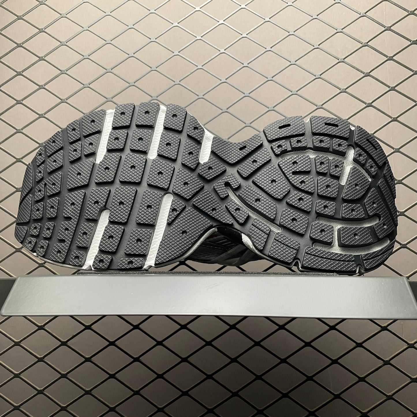BALENCIAGA 3XL Extreme Laces B Sneaker "Grey/Red/Silver"