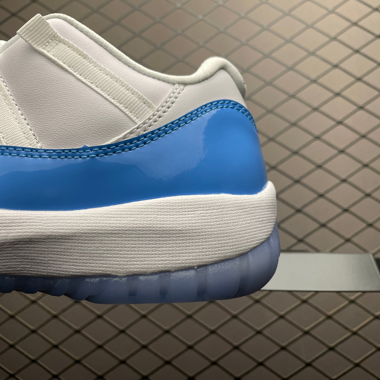 Nike Air Jordan 11 Retro Low "University Blue" (2026)