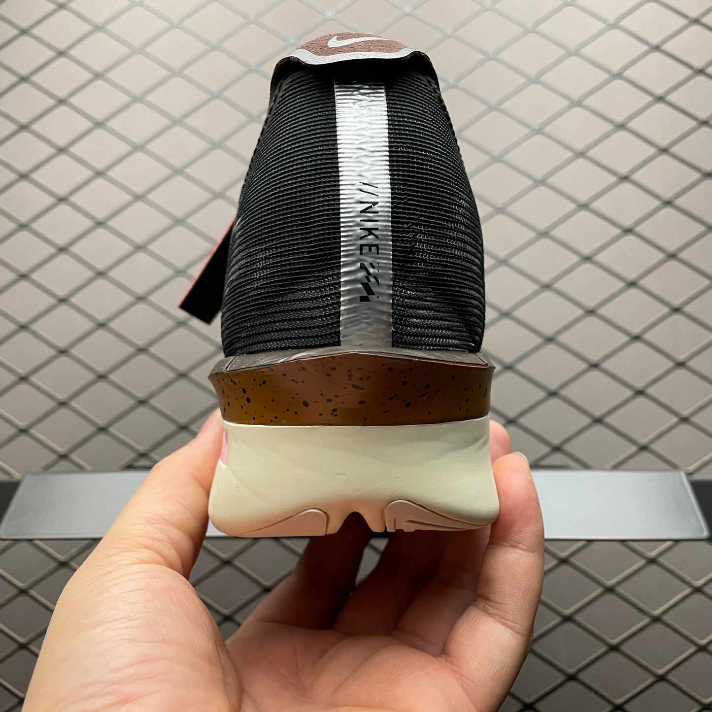 Nike Vaporfly 4 "Velvet Brown/Black/Desert Ochre/Soft Pearl"