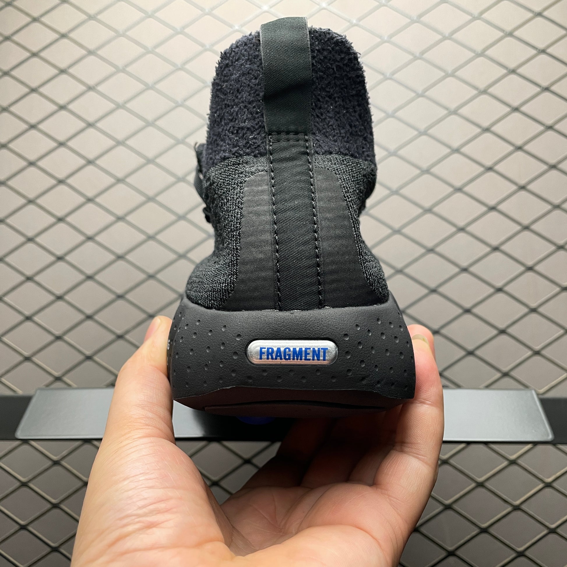 fragment design × Nike Mind 002 Flyknit "Black"