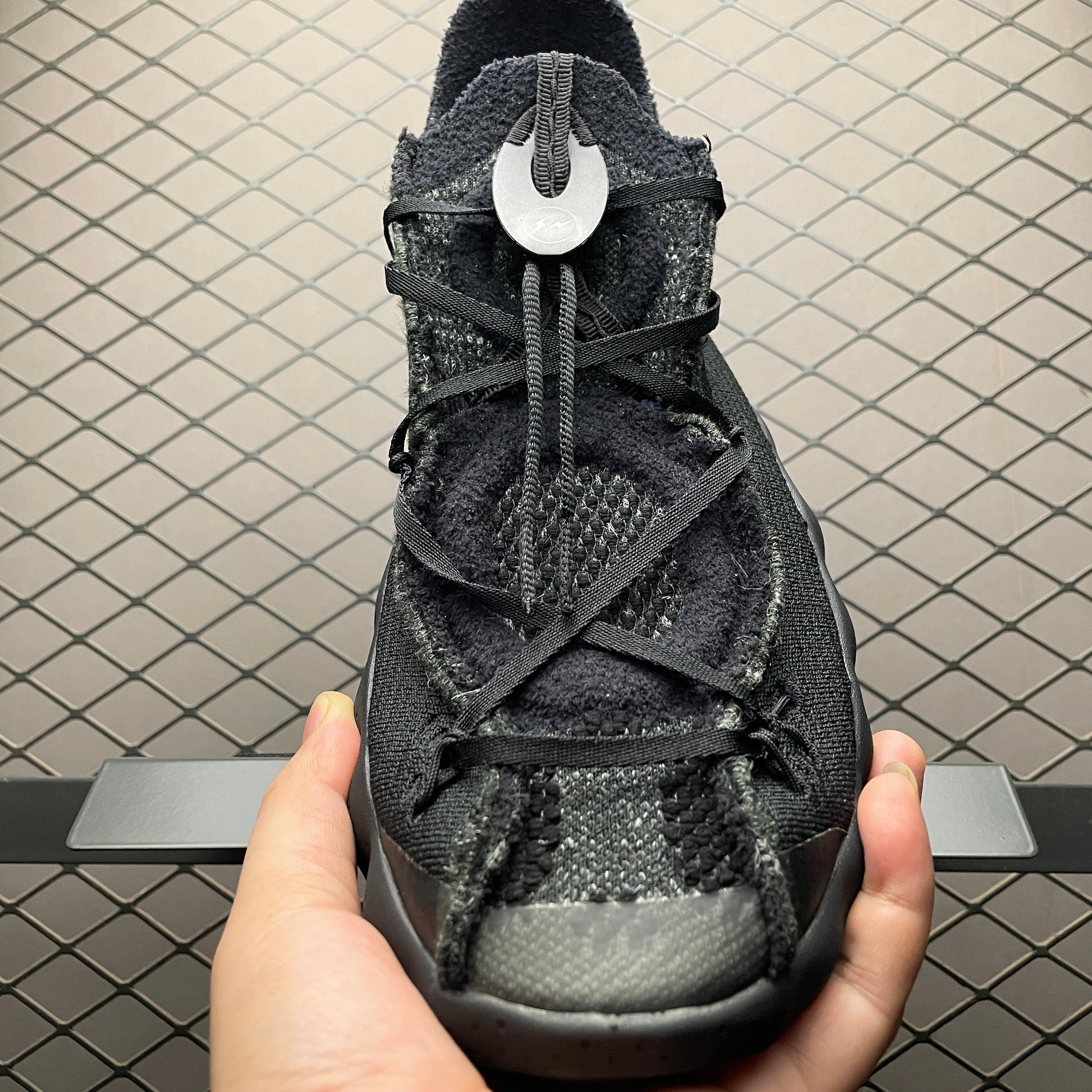 fragment design × Nike Mind 002 Flyknit "Black"