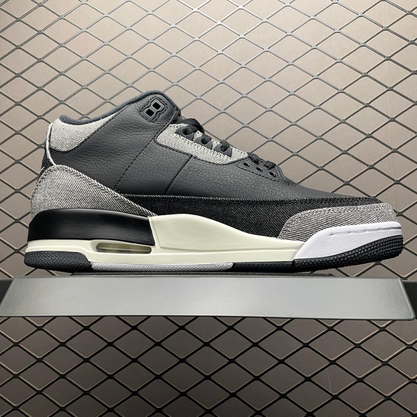 Levi's × Nike Air Jordan 3 Retro SP "Black and White" (LEVI'S Tab)