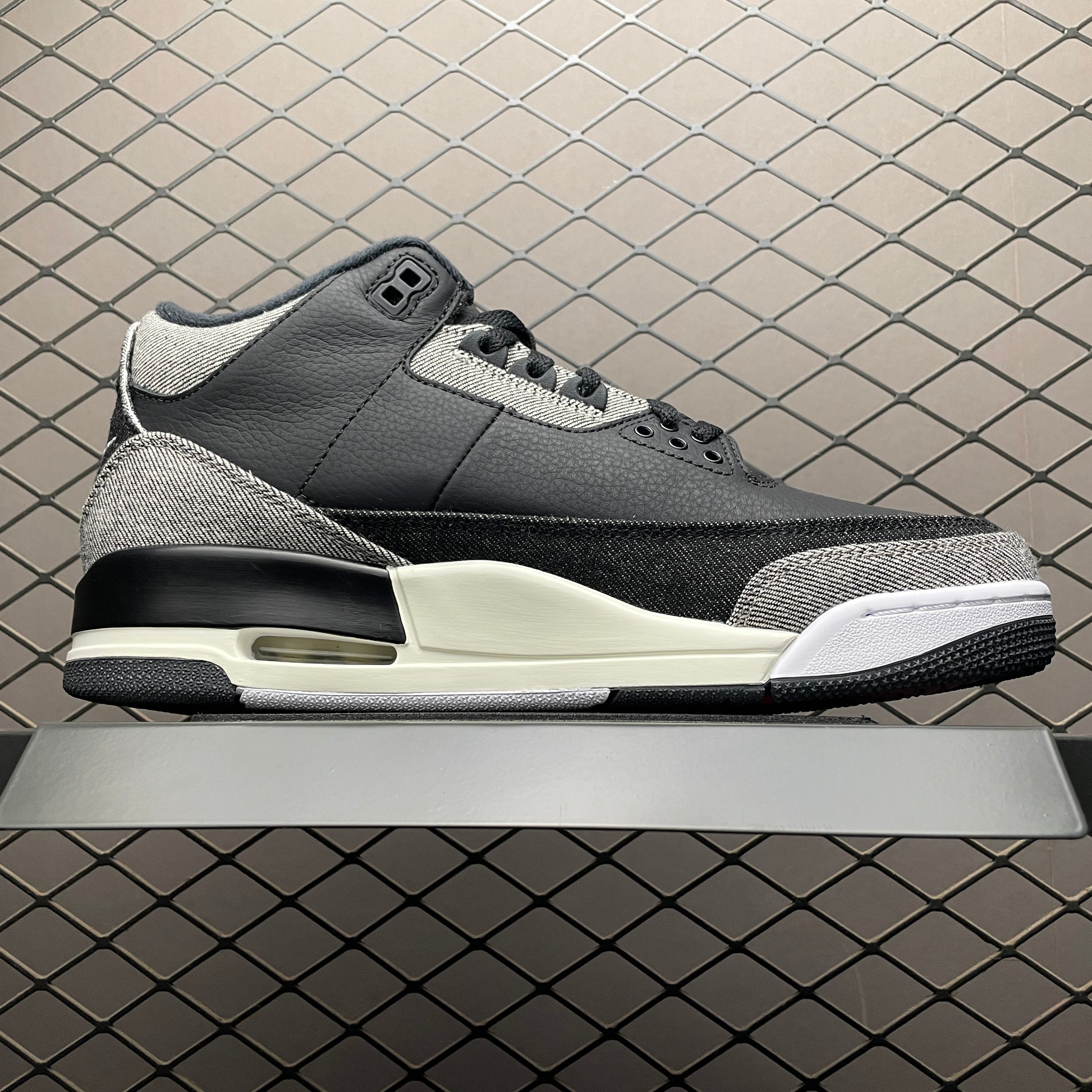 Levi's × Nike Air Jordan 3 Retro SP "Black and White" (LEVI'S Tab)
