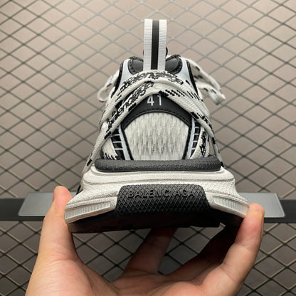 BALENCIAGA 3xl extreme laces logo sneaker