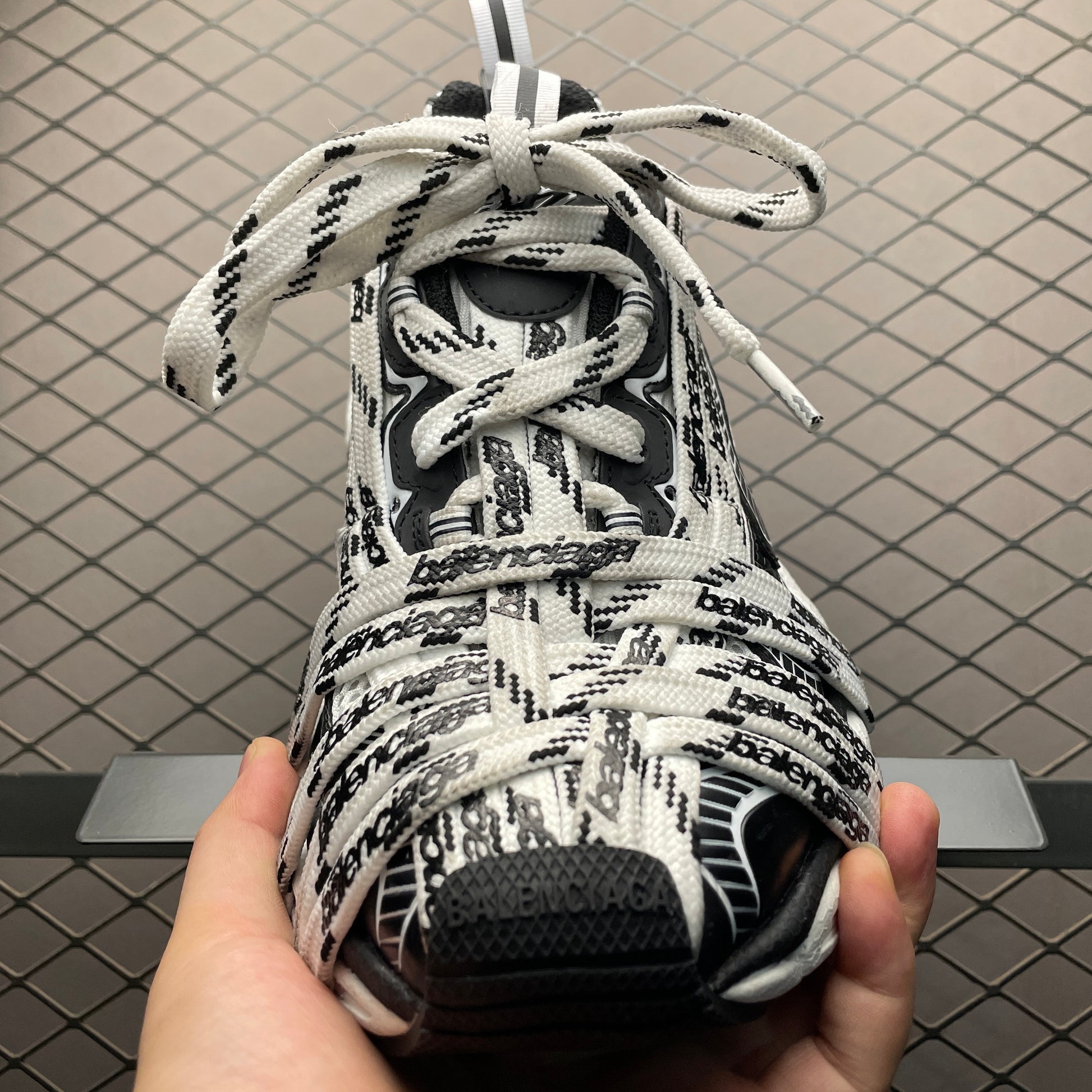 BALENCIAGA 3xl extreme laces logo sneaker