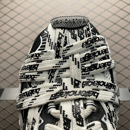 BALENCIAGA 3xl extreme laces logo sneaker