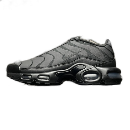 Nike Air Max Plus "Triple Black"