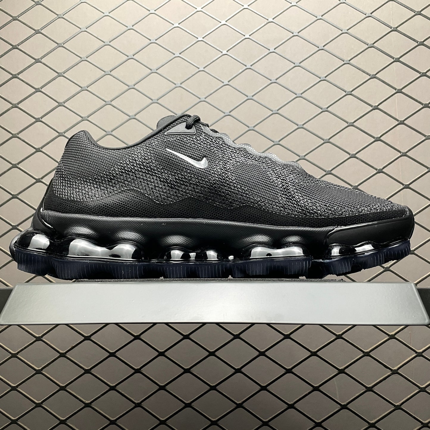 Nike Air Liquid Max "Triple Black"