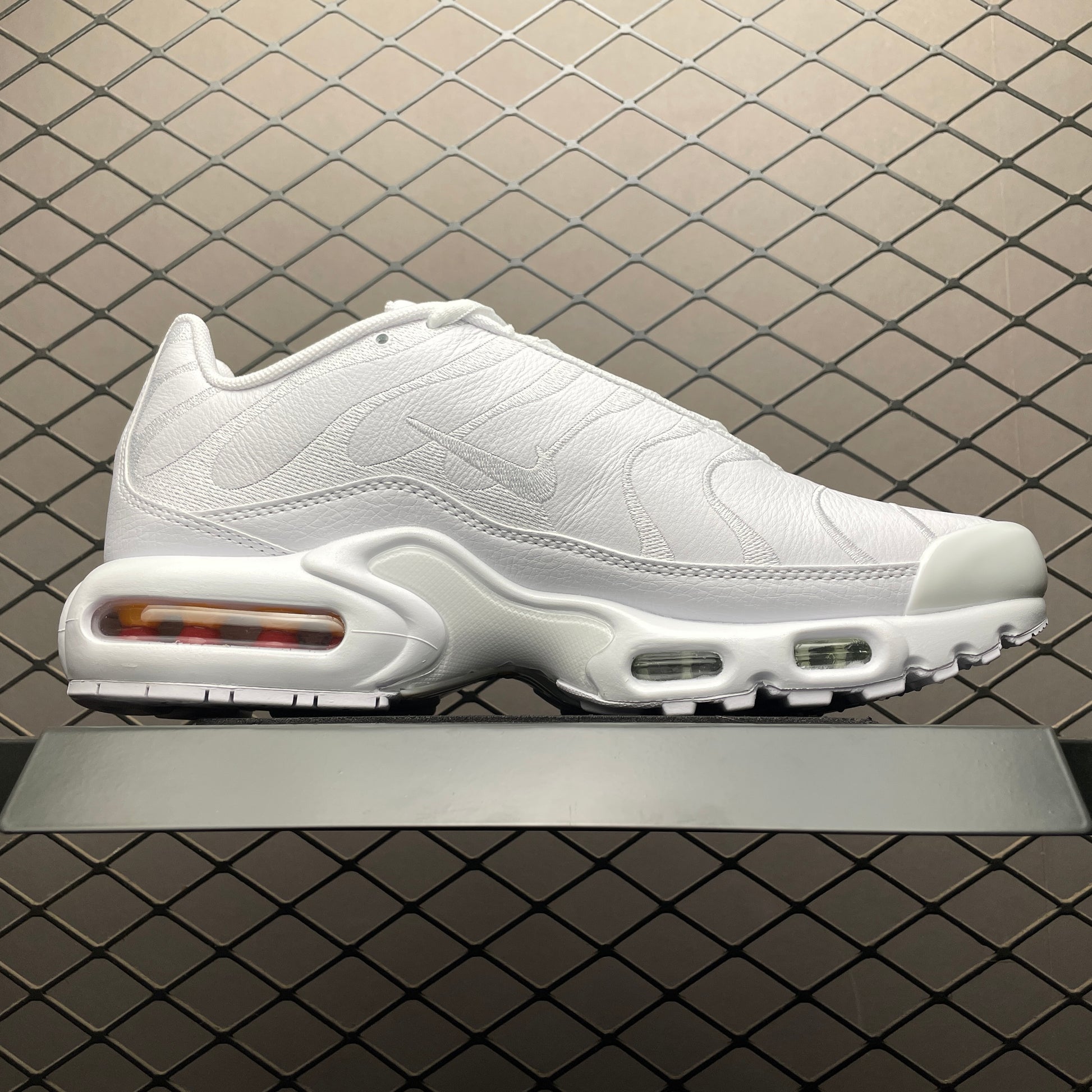 Nike Air Max Plus "Triple White"