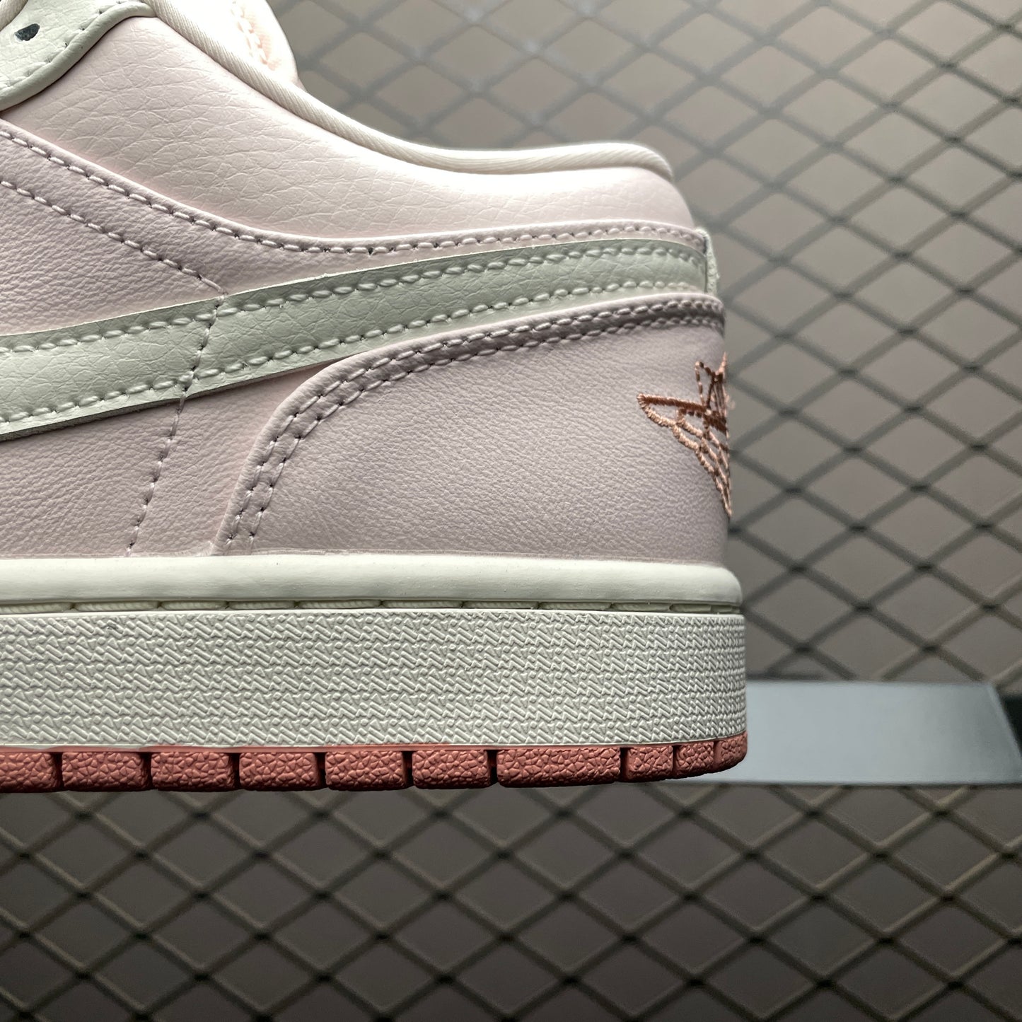 NIKE Jordan Air Jordan Low SE 'Sail Pink'