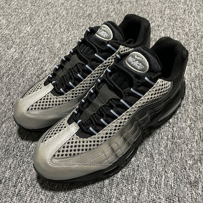 Palace Skateboards × Nike Air Max 95 Big Bubble "Metallic Silver/Aluminum"