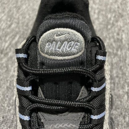 Palace Skateboards × Nike Air Max 95 Big Bubble "Metallic Silver/Aluminum"