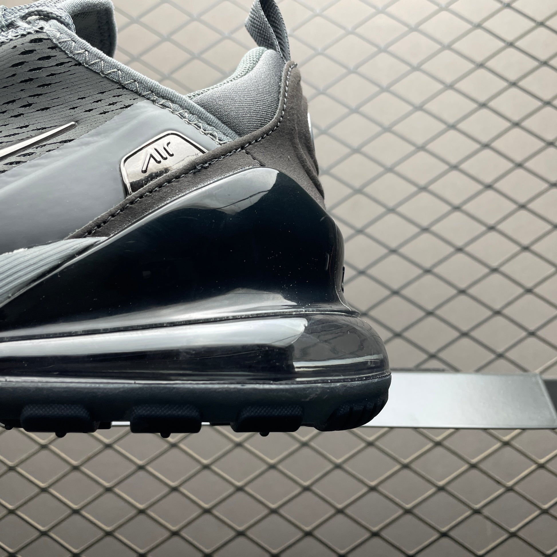 Nike Air Max 270 'Smoke Grey'