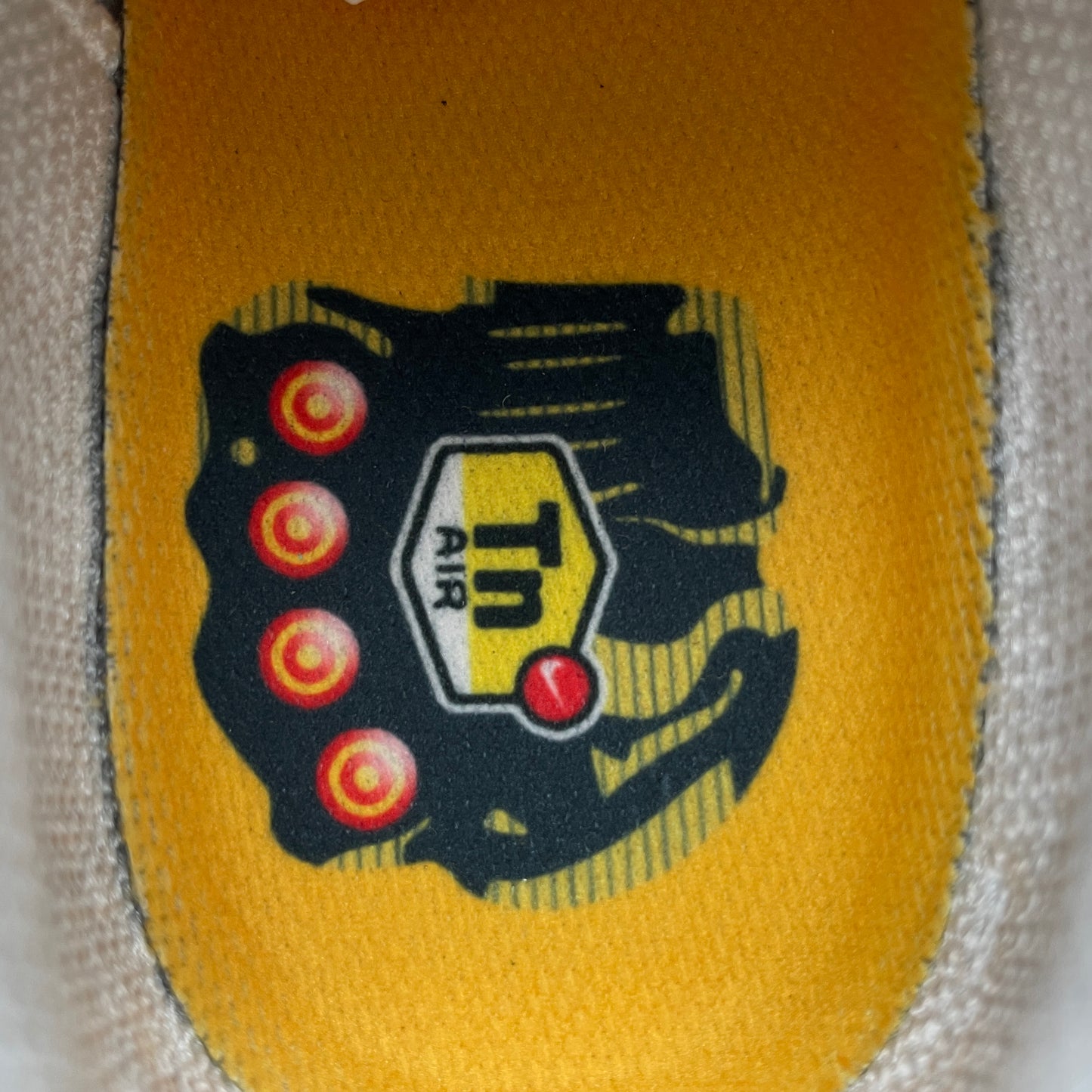 Nike Air Max Plus Yellow Pink Gradient