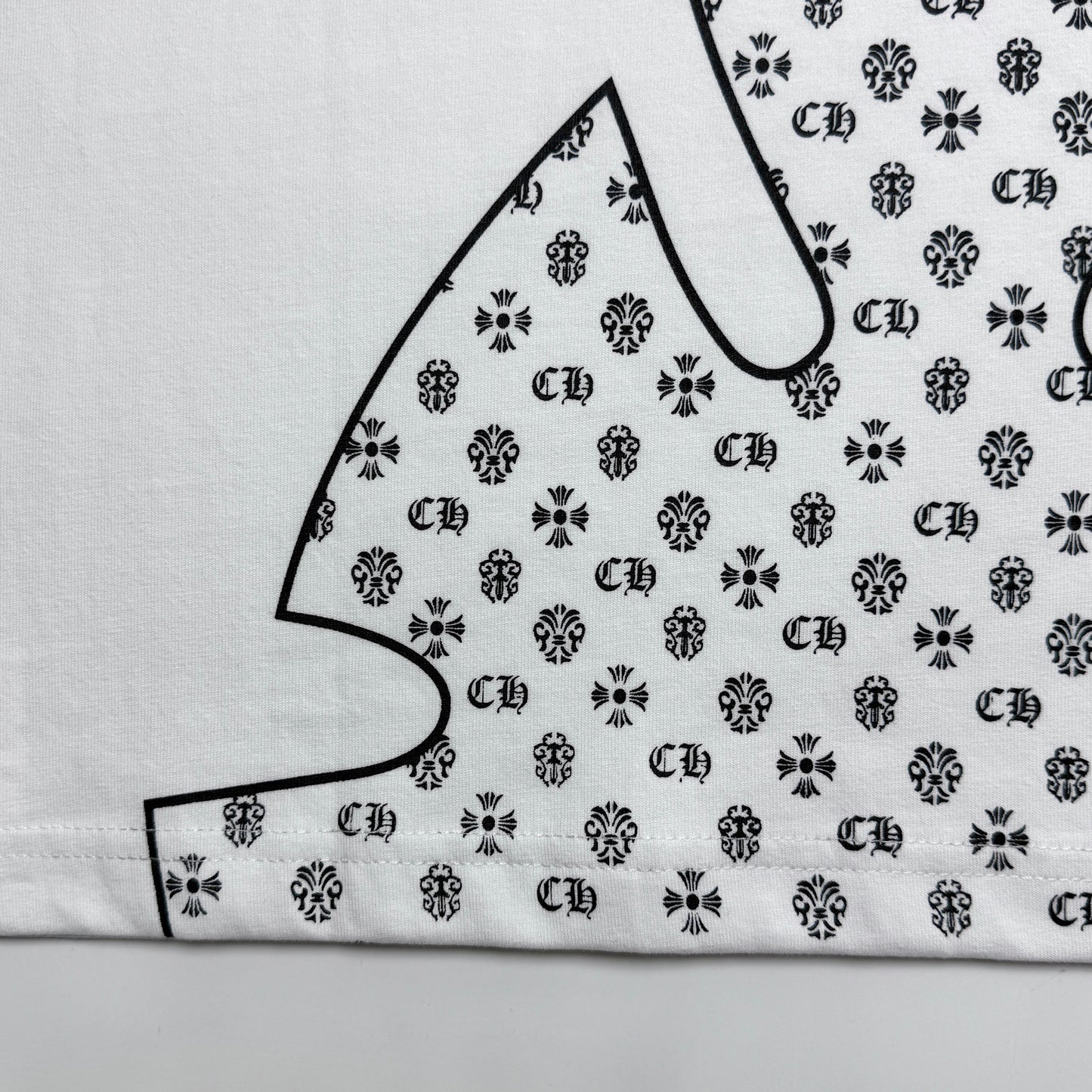 CHROME HEARTS FLEUR KNEE T-SHIRT
