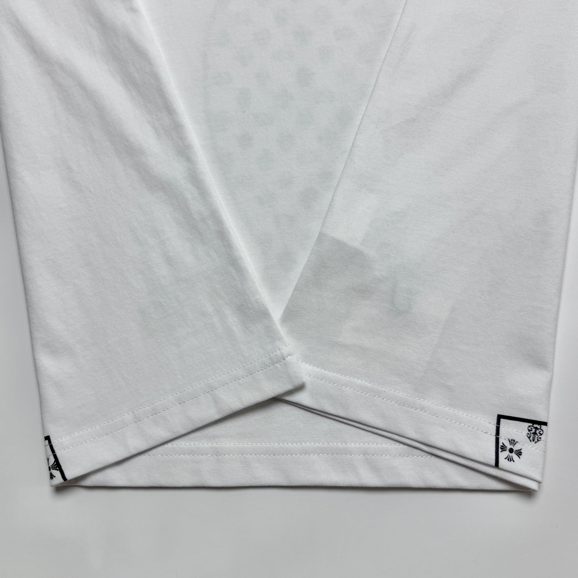 CHROME HEARTS FLEUR KNEE T-SHIRT