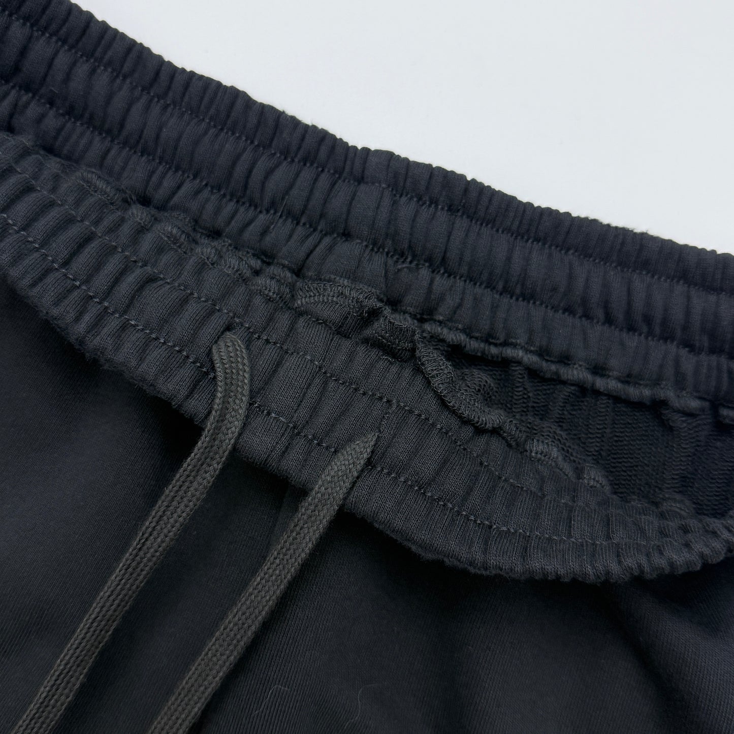 BALENCIAGA MESSY SPRAY Loose Fit Shorts