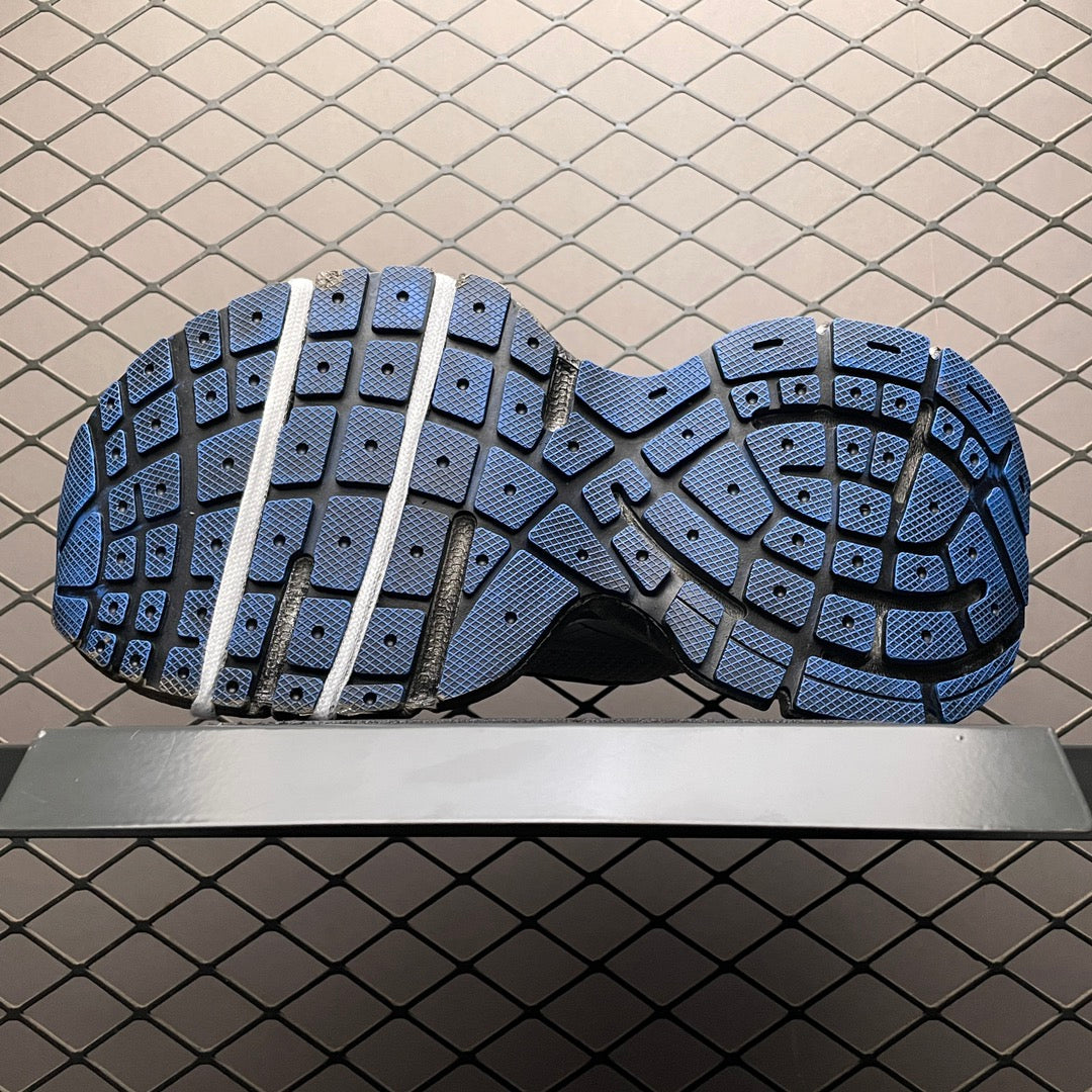 BALENCIAGA 3XL Sneaker Worn-Out "Dark Grey/White/Blue"