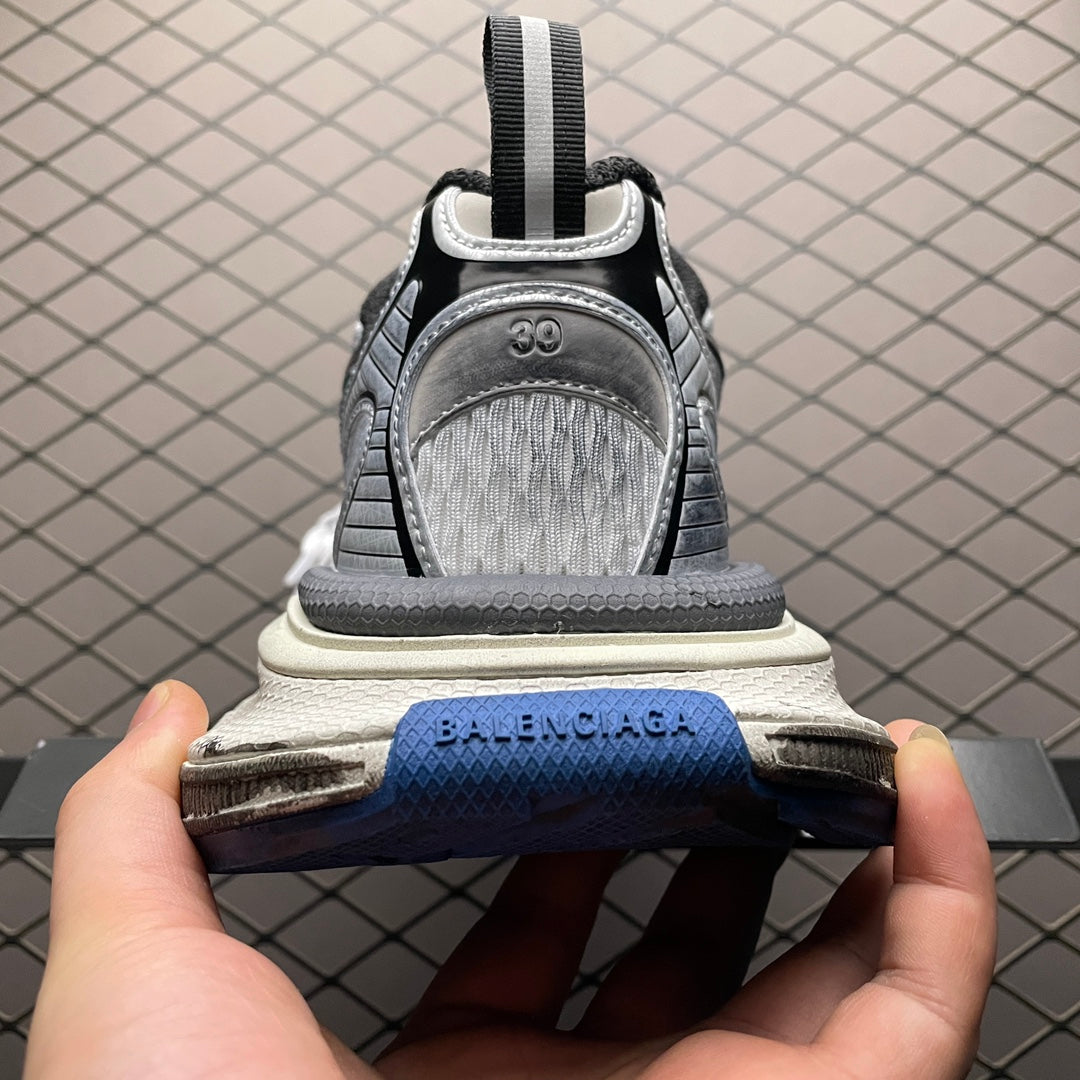BALENCIAGA 3XL Sneaker Worn-Out "Dark Grey/White/Blue"